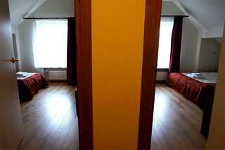 Гостиница Вилла Северин Калининград Апартамент семейный с душем-13